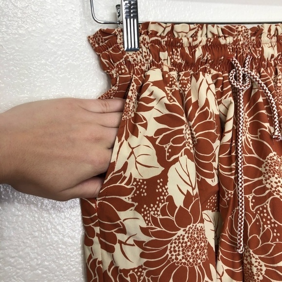 Madewell Floral High Waisted Shorts - Picture 3 of 5